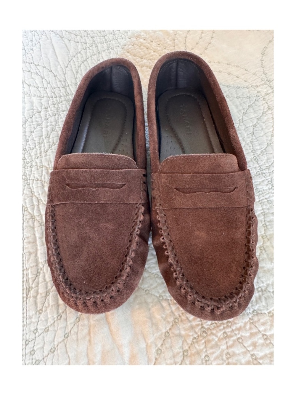 Tahari Woman's Dark Brown Suede Loafer. Size 8 1/2 NWOT